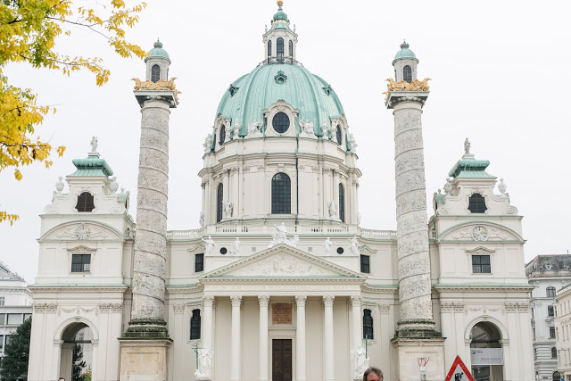 Wien, Karlskirche, Pomponetti