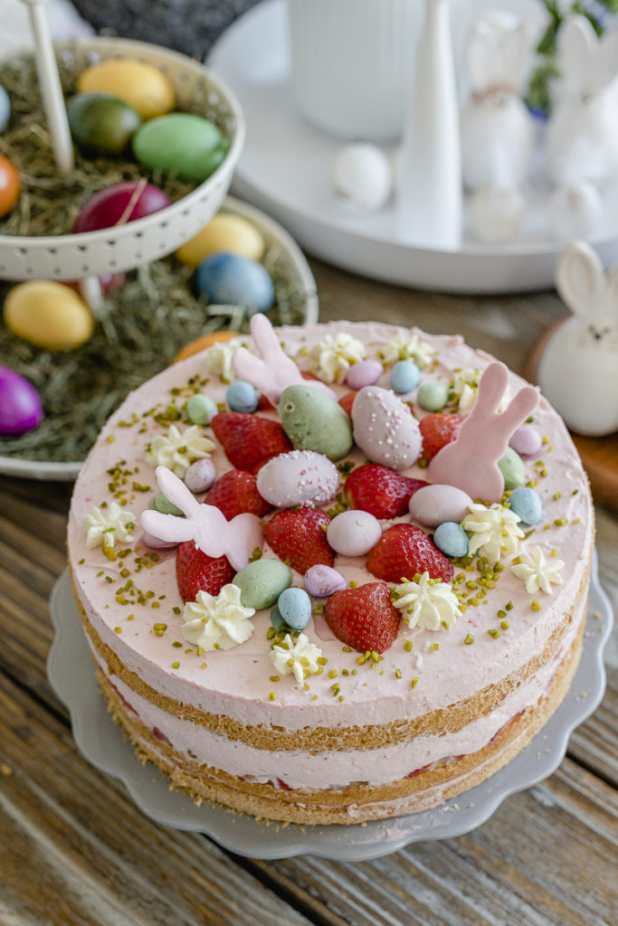 Ostertorte mit Erdbeeren, Pomponetti