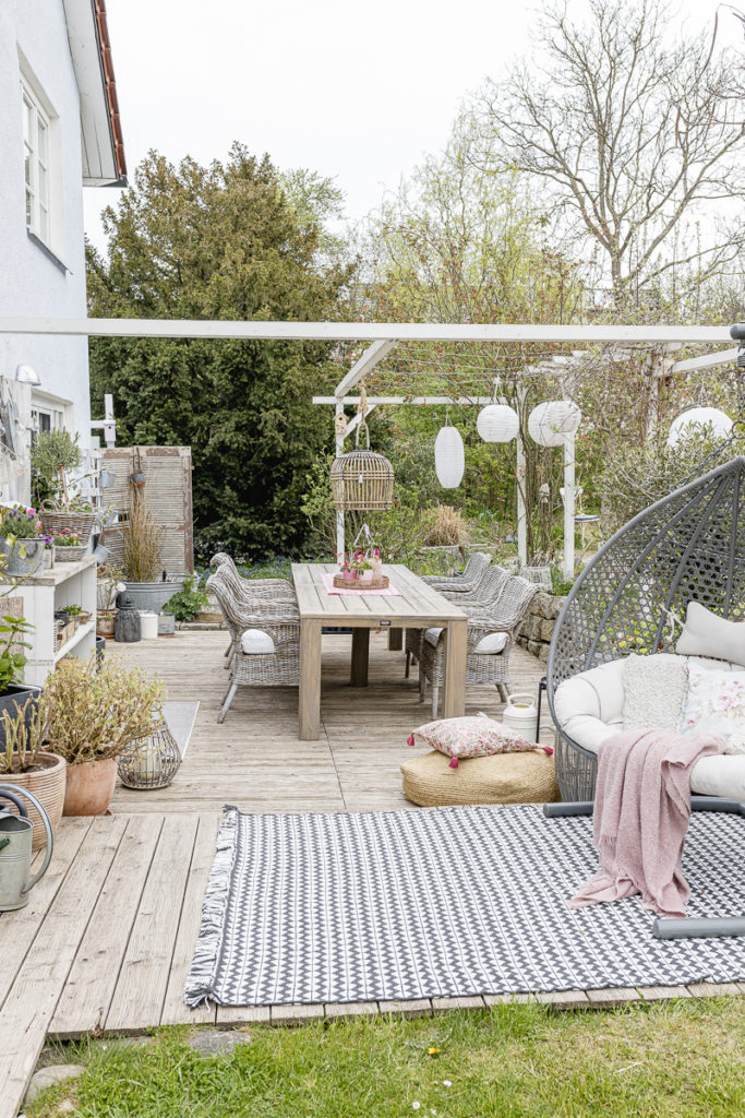 Frühlingsdeko oder der Mai im Pomponetti-Haus und Garten, Pomponetti