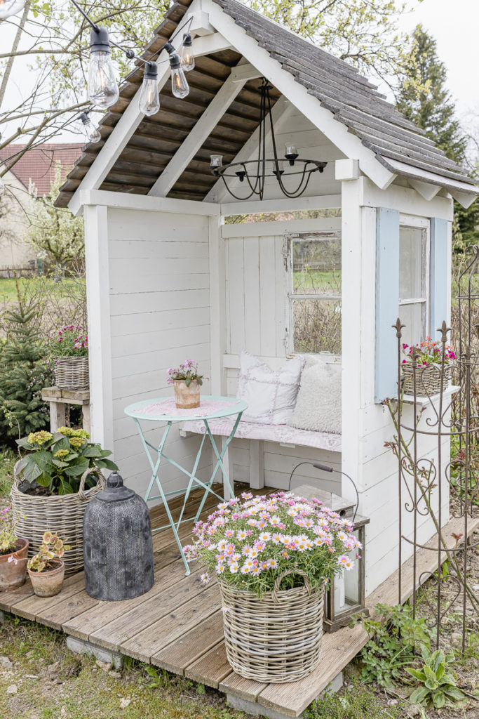 Gazebo in spring, Pomponetti